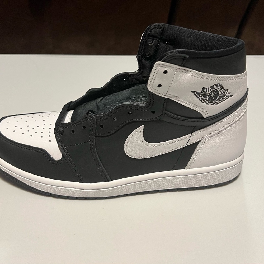 Brand New 1985 Air Jordan 1s Black & White Still In The Box. Like For A Deal!!! - Picture 9 of 16